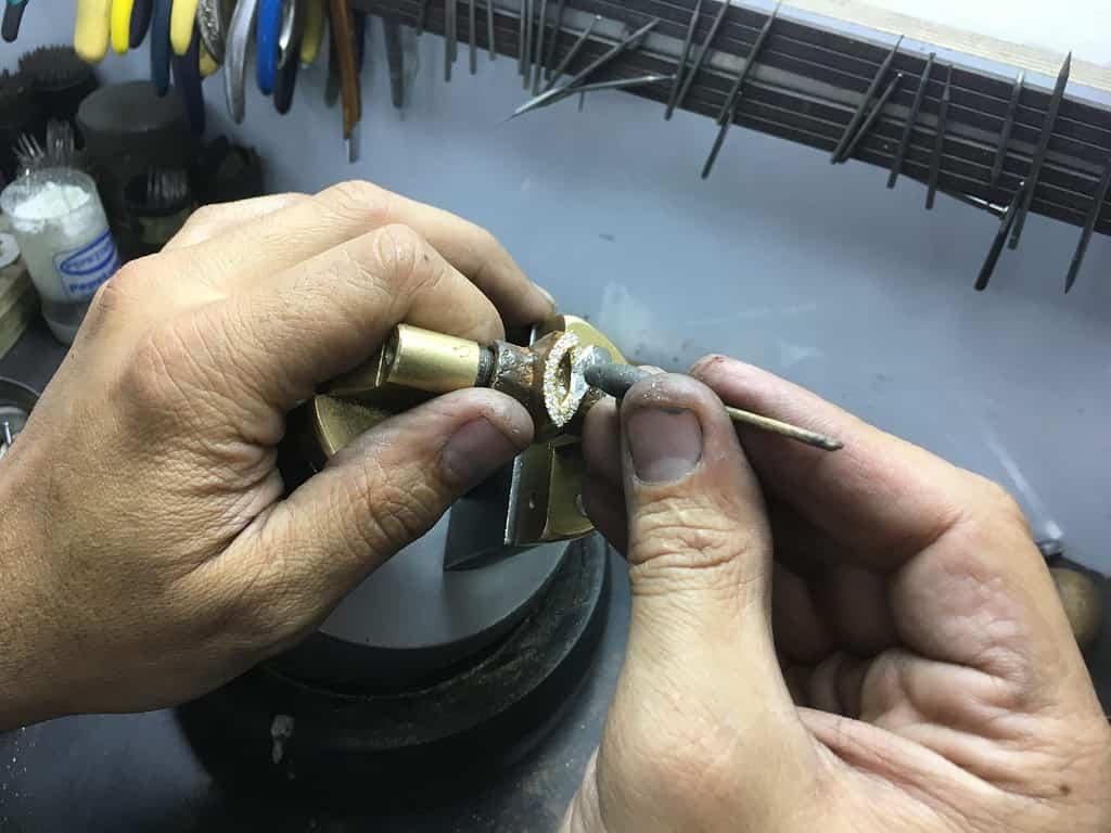 איך לשמור על תכשיטים בדרך הטובה ביותר